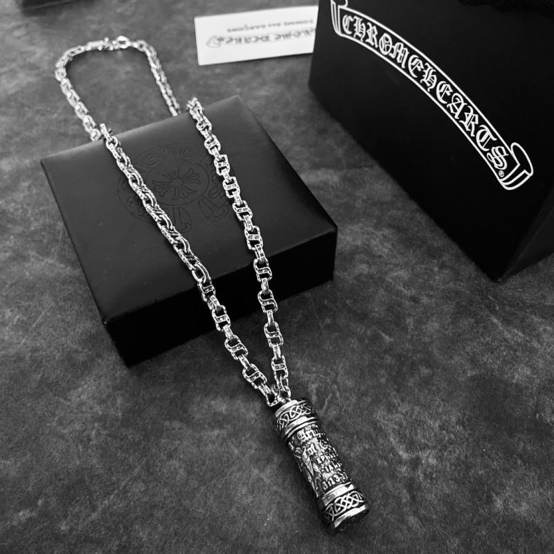 Ch**me He**ts necklaces